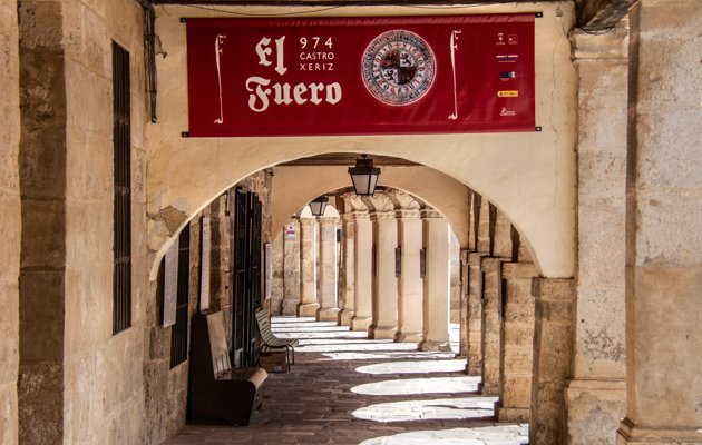 Imagen Plaza Mayor y Ayuntamiento
