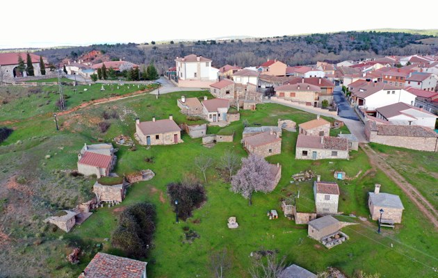 Barrio de Bodegas - Aldeanueva de la Serrezuela
