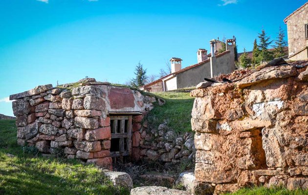 Bodegas y Lagares de Aldeanueva de la Serrezuela