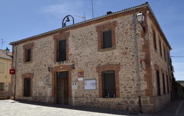 Archivo municipal en el Ayuntamiento de Aldeanueva de la Serrezuela